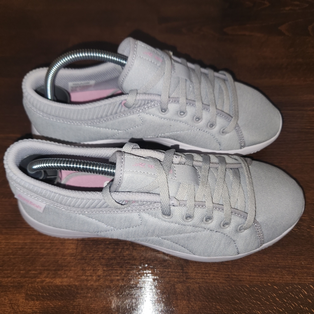 NEW Reebok Womens Runaround FV5084 Gray Casual Shoes Sneakers Size 7